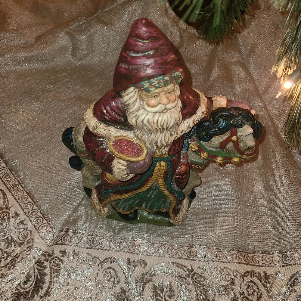 Santa hand painted clay figurine carrosal horse‎ glitter holiday Christmas